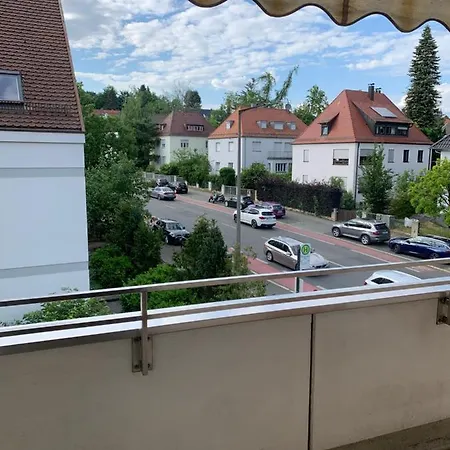 Naturnah Und Schnell Zentral Strassenbahn Naehe Apartamento Nuremberga